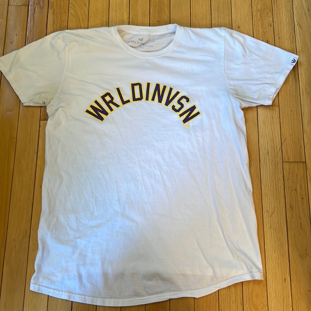 WRLDINVSN Arc Logo Tee